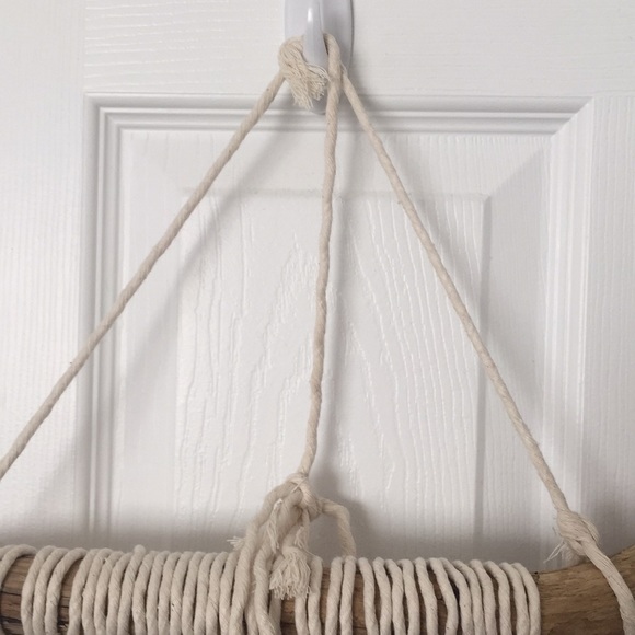 Homemade macrame hanging - Picture 4 of 4